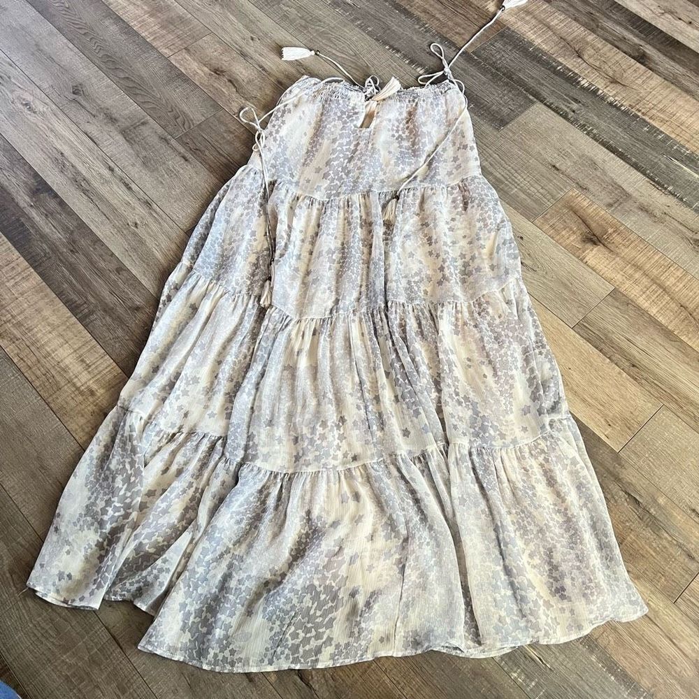 Storia LIGHTS DOWN LOW
TIERED TASSEL MIDI DRESS size s